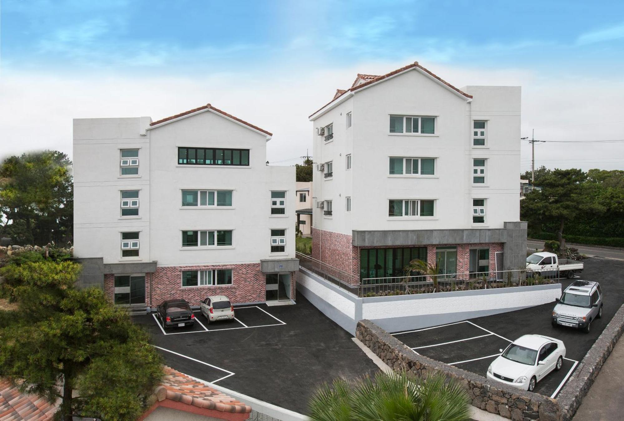 Jeju Aria Pension מראה חיצוני תמונה